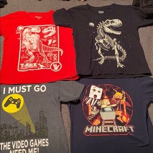 Boys T-shirt bundle like new